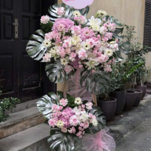 Kệ hoa khai trương tone hồng