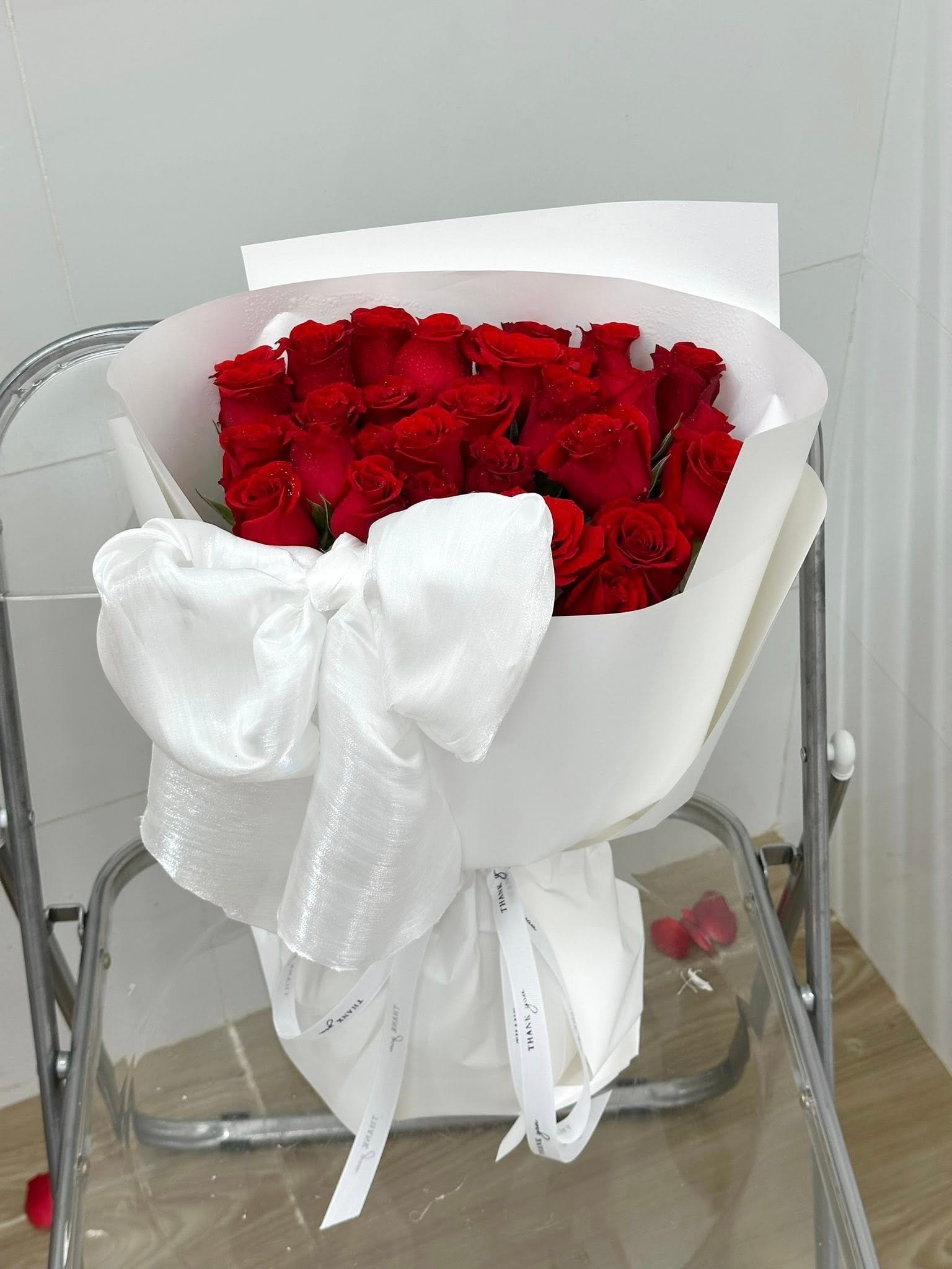 596651423_1903103713608581_5856364388968417397_n Đỏ pháp siêu tươi - Tiem Hoa Luvina