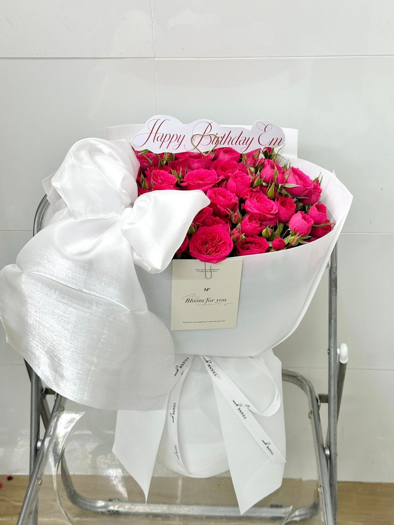 598155442_1905519603366992_77610081775900010_n Sophia Nhiều Hoa Nơ To Mẫu 2 - Anh 1 - Tiem Hoa Luvina