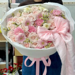 Tone Hồng Mix Nổi Bật Với Nhiều Hoa Xinh Xắn - Anh 1 - Tiem Hoa Luvina
