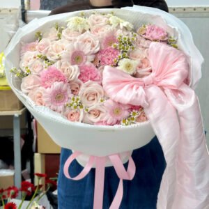Tone Hồng Mix Nổi Bật Với Nhiều Hoa Xinh Xắn - Anh 2 - Tiem Hoa Luvina