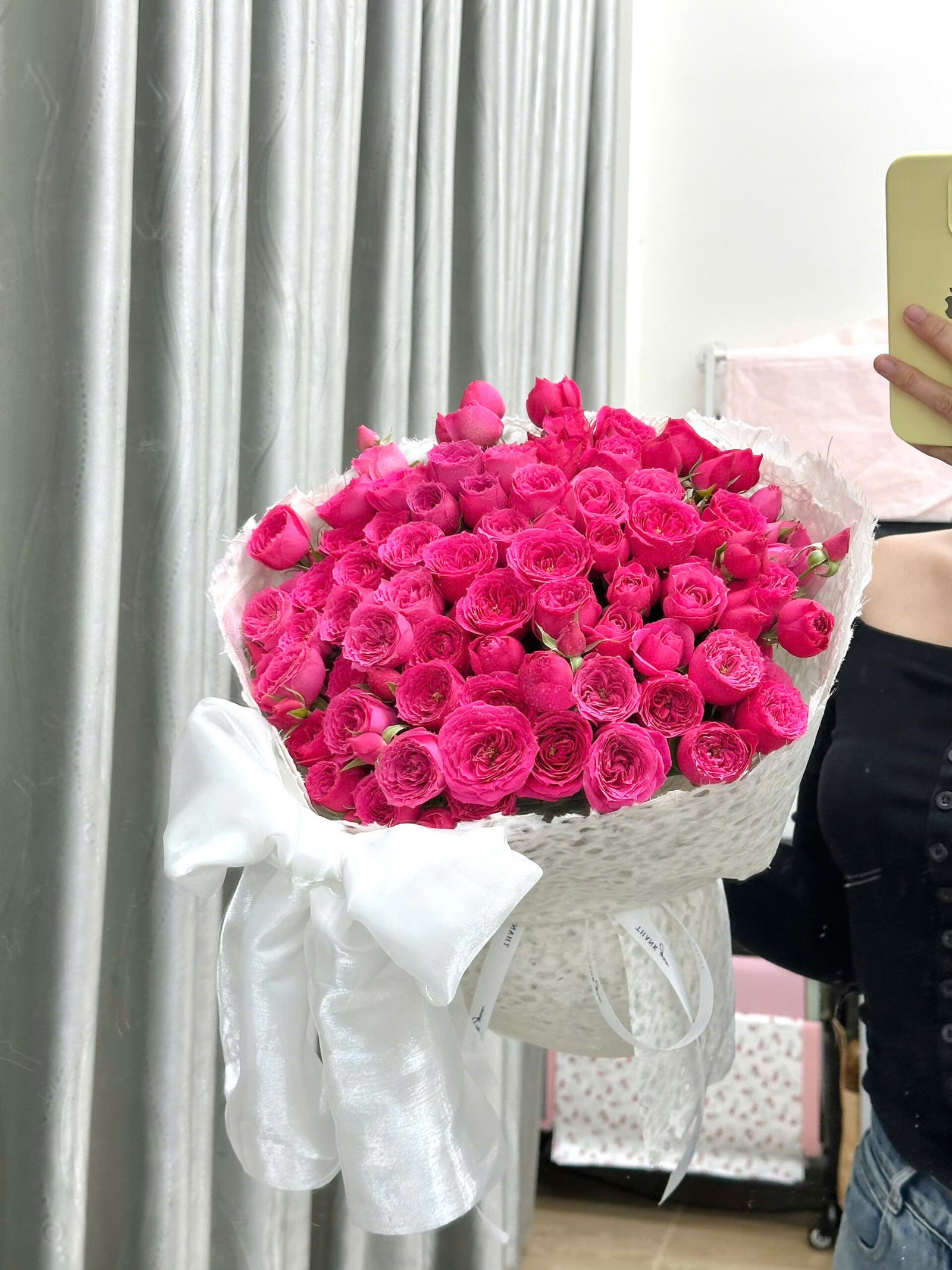 z7381040111633_9a90df75c3c36ff7d62b08866c43f930 Sophia Size Vừa Giấy Xịn - Anh 2 - Tiem Hoa Luvina