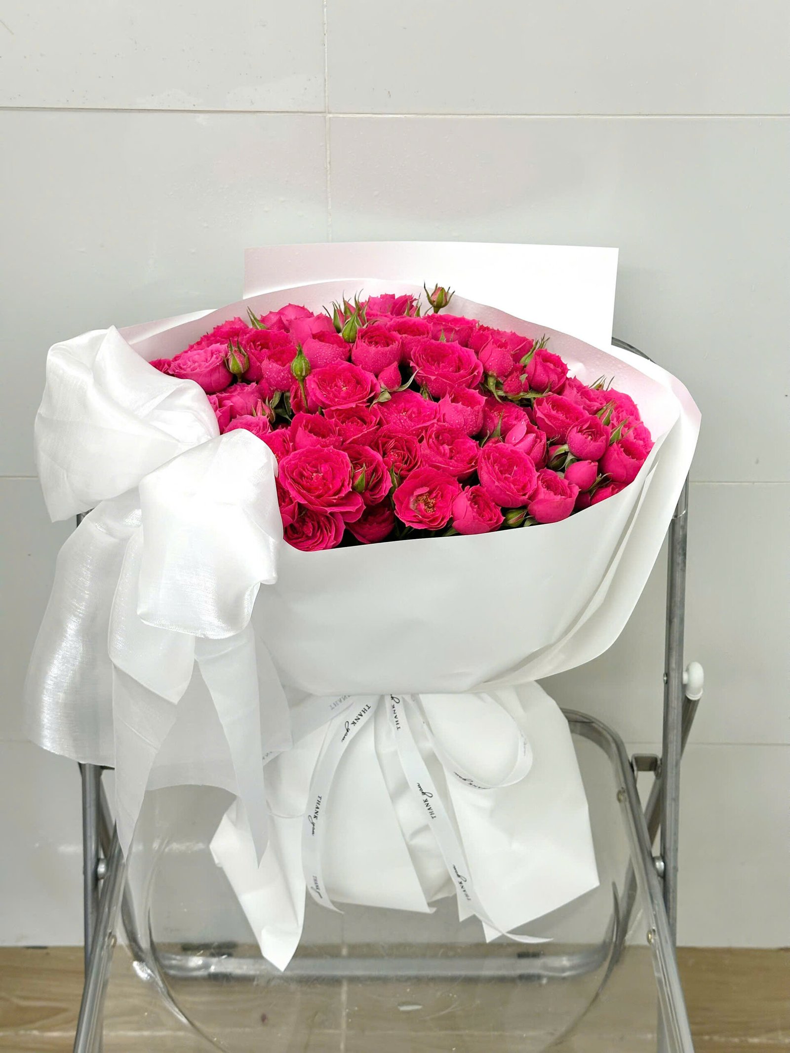 z7447984092427_3c92ca0d7a21bb1da2a125105e7793a4 Sophia size vừa có nơ to - Anh 4 - Tiem Hoa Luvina