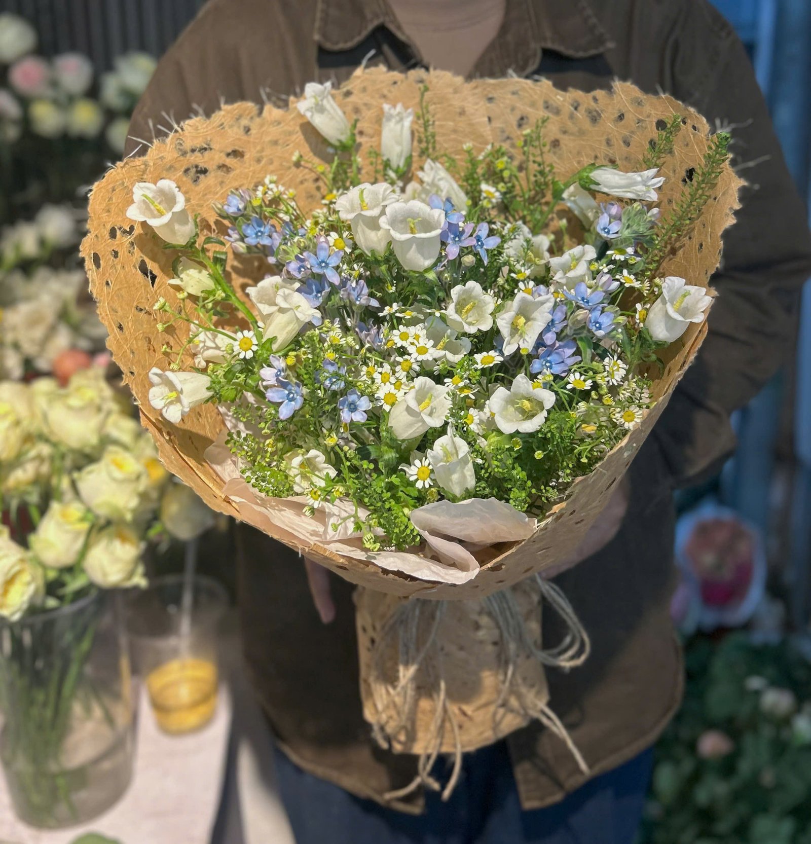 z7606626809814_5021ee9f05fc878bb0ea6583a8543dc3 Tone Mix Nhiều Hoa Mẫu 5 - Anh 1 - Tiem Hoa Luvina