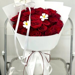 Đỏ Ecuador Xinh - Tiem Hoa Luvina