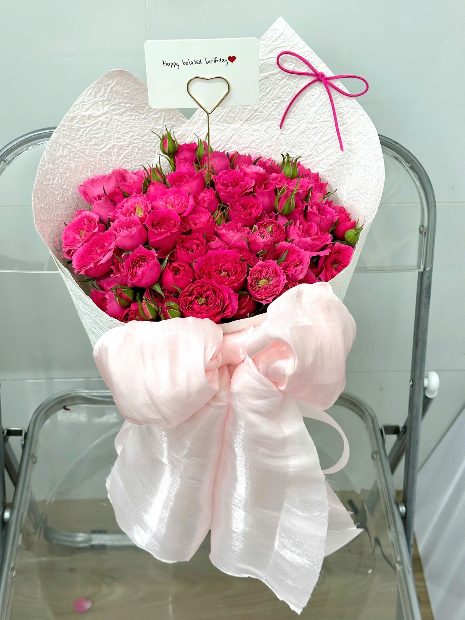 z7623652596603_8941f2849247c81897bf0f1d00271ab1 Sofia giấy xé xịn nơ to - Anh 1 - Tiem Hoa Luvina