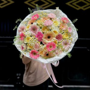 Tone Vàng Mix Hồng Nhiều Hoa - Anh 1 - Tiem Hoa Luvina