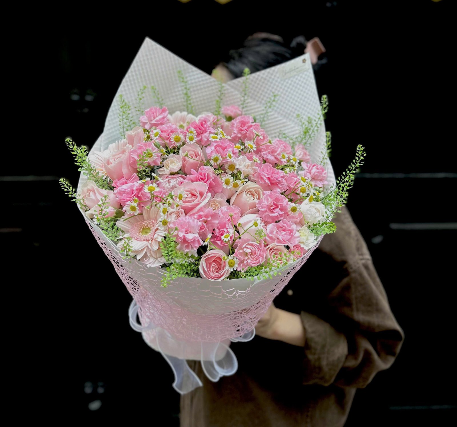 z7865302014897_c1e620294bd6d1f6f910aa3b697cace2 Tone Hồng Mix - Tiem Hoa Luvina