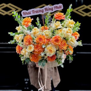 Giỏ Hoa Sáng Nay Làm Theo Yêu Cầu - Tiem Hoa Luvina