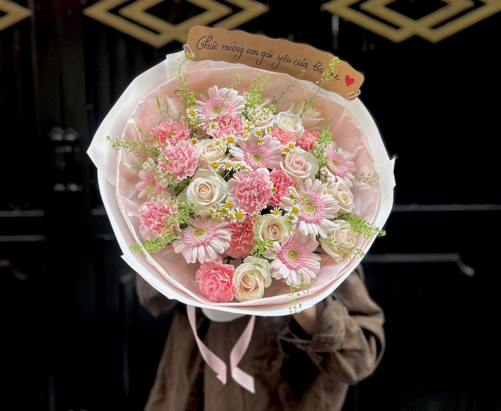 z7913235609017_a9b6ef00fef9239c81e57a657c7e4ece Tone Hồng Mix Mẫu 3 - Anh 2 - Tiem Hoa Luvina