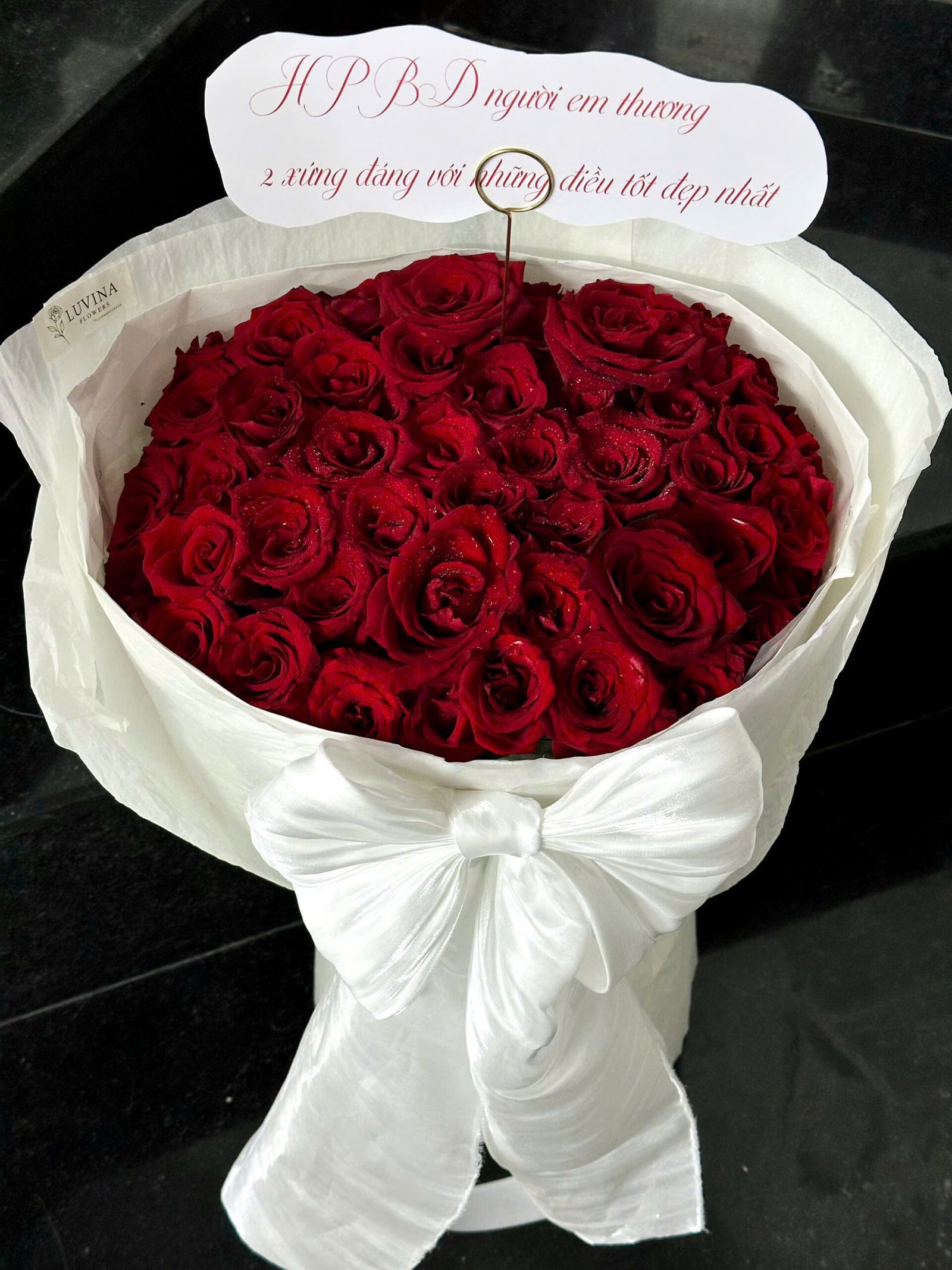 z7916776446783_81ea9e6cdb54392521e4d44b368e5e34 Đỏ Ecuador Nổi Bật Thu Hút - Tiem Hoa Luvina