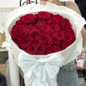 Đỏ Ecuador Nổi Bật Thu Hút - Anh 6 - Tiem Hoa Luvina