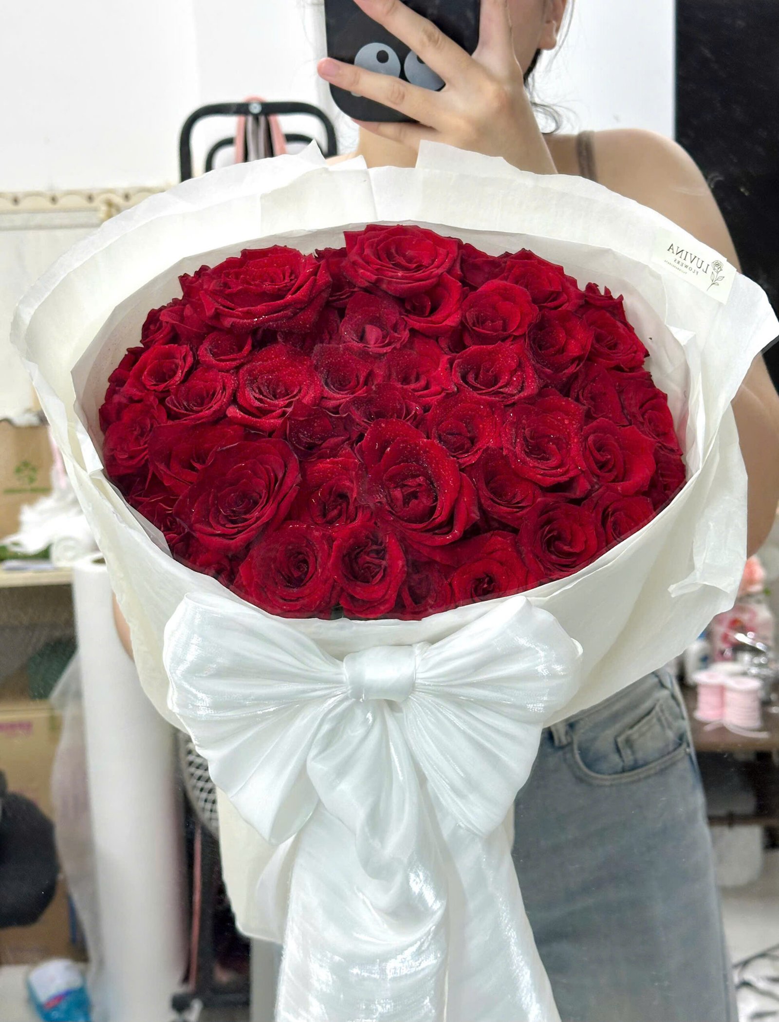 z7916776480243_ac672f34d4729c41469454c5f4876d9b Đỏ Ecuador Nổi Bật Thu Hút - Anh 6 - Tiem Hoa Luvina