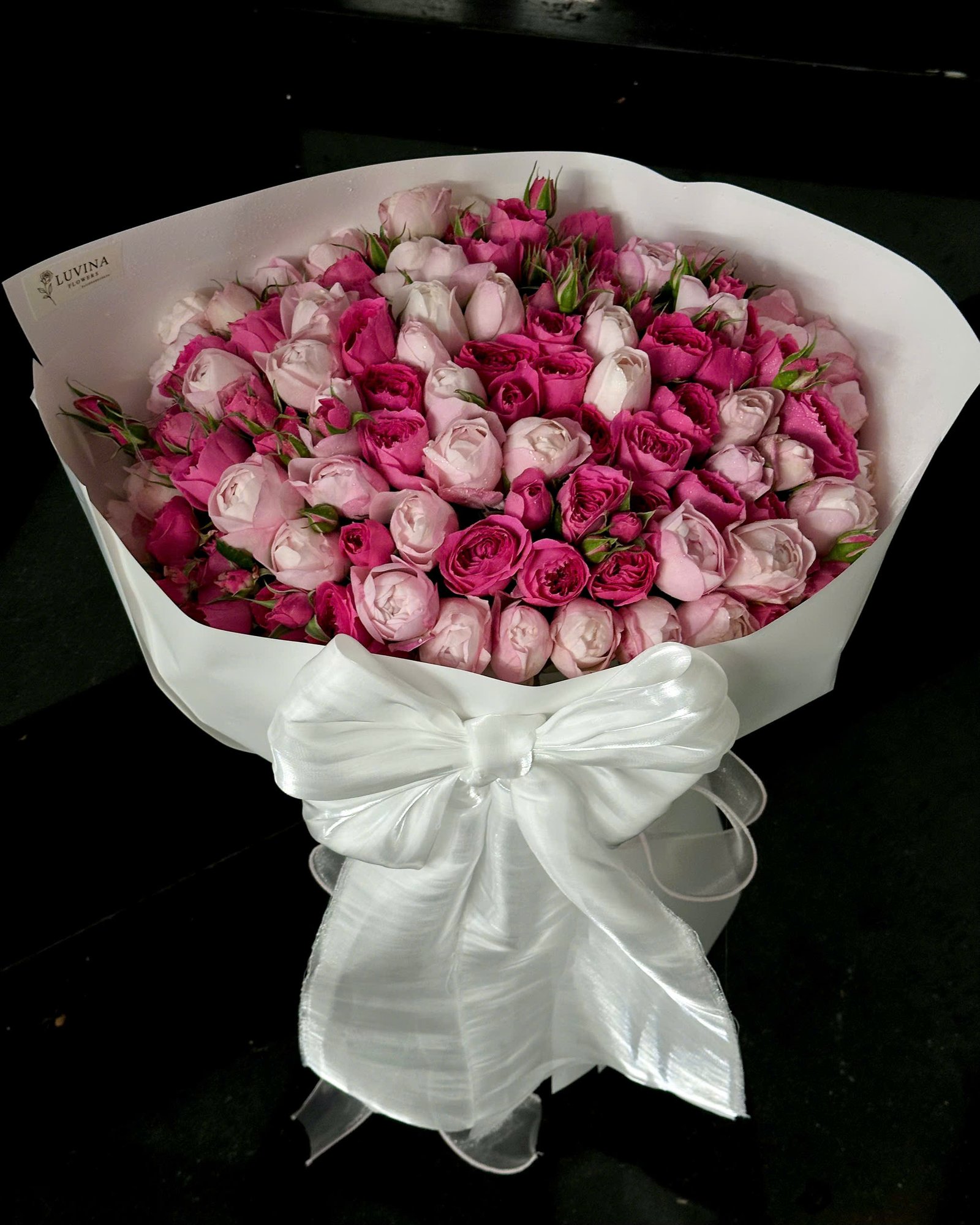 z7916856333477_06b7af7711500f3f3b20cbed880557d6 Sophia Mix Plume Size To Sang Trọng Nhiều Hoa - Anh 1 - Tiem Hoa Luvina