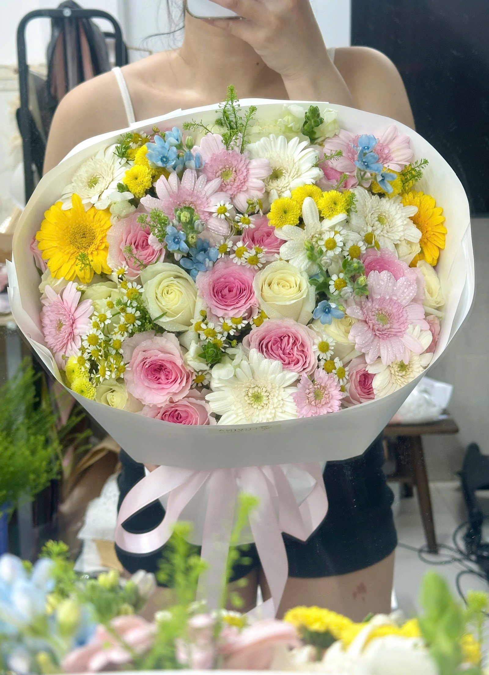z7940310399515_e41d59d143078841a7542a02acf2461c Hồng mix - Tiem Hoa Luvina