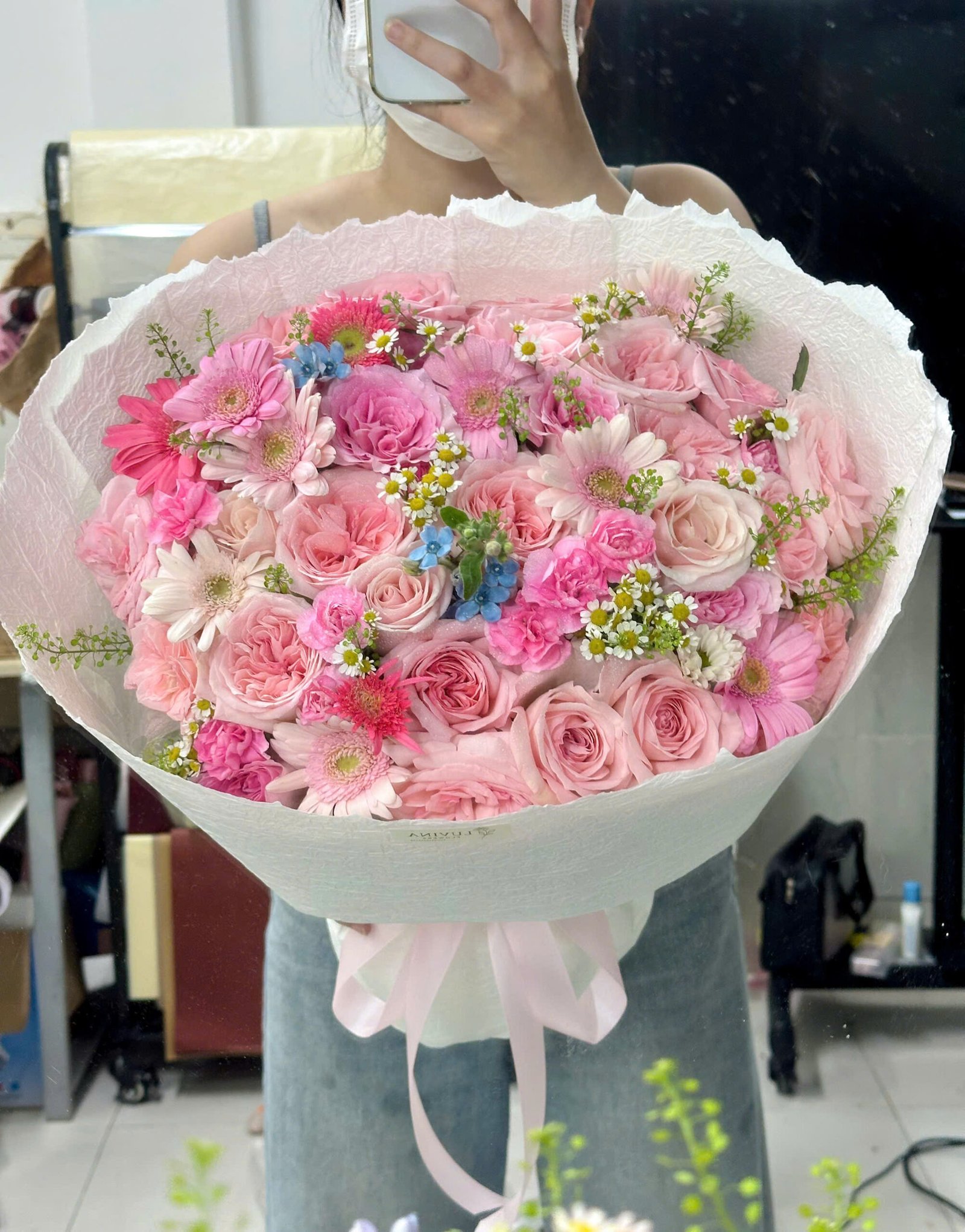 z7953760804079_122fbc483962f2ab2cc673b319fef80a Hồng mix size to giấy xịn - Anh 3 - Tiem Hoa Luvina