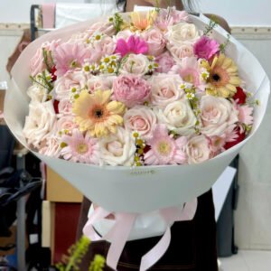 Hồng Mix Nhiều Hoa Đáng Yêu Và Nổi Bật - Anh 3 - Tiem Hoa Luvina