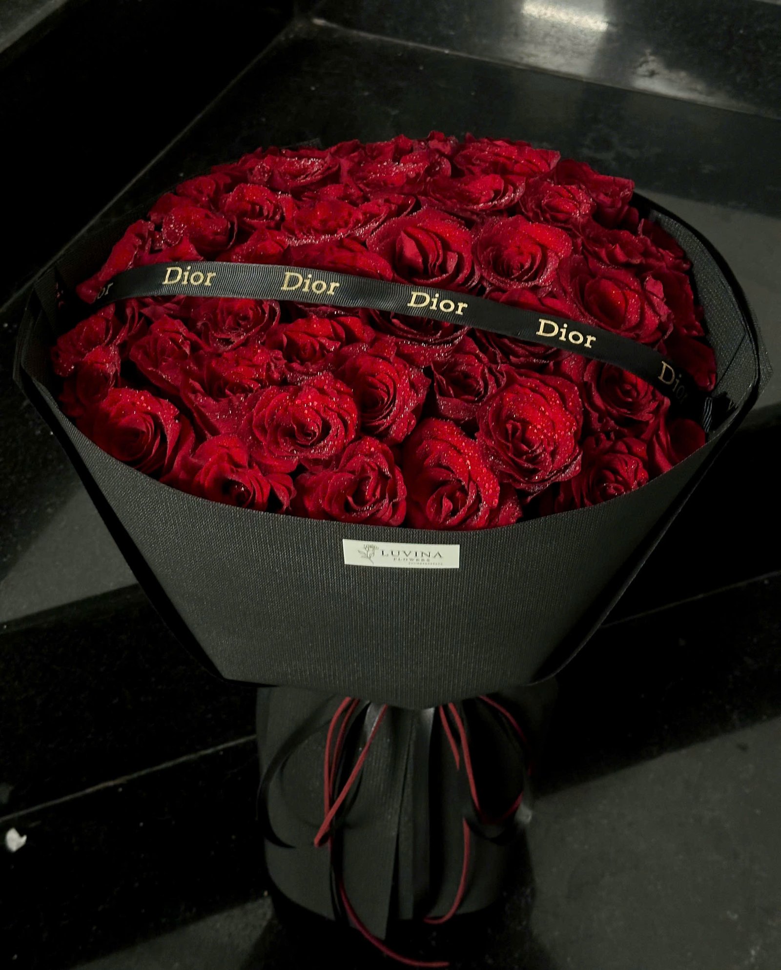 z7979929045287_33b2ef2ffb6c69de24ba0488a1c5a138 Đỏ Ecuador siêu hot - Anh 1 - Tiem Hoa Luvina