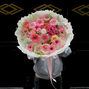 Tone Mix Nhiều Hoa Nổi Bật Và Đầy Đặn - Tiem Hoa Luvina