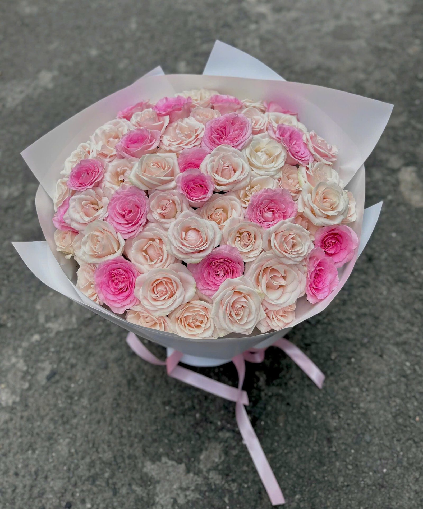 z7988579601321_8ec54dae70d37ef28158c59a52b508e6 Kem dâu mix lạc thần size to nhiều hoa - Tiem Hoa Luvina