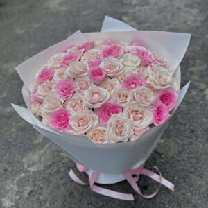 Kem dâu mix lạc thần size to nhiều hoa - Anh 1 - Tiem Hoa Luvina