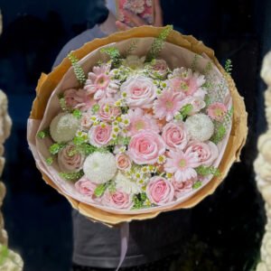 Hồng Mix Nhiều Hoa Đầy Đặn Và Sang Trọng - Tiem Hoa Luvina